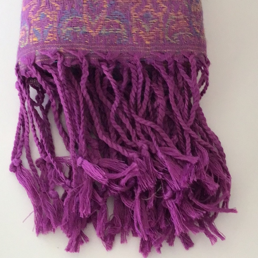 🤪FREE w/$40 purchase🤪 Ladies NWT Jacquard Pashmina